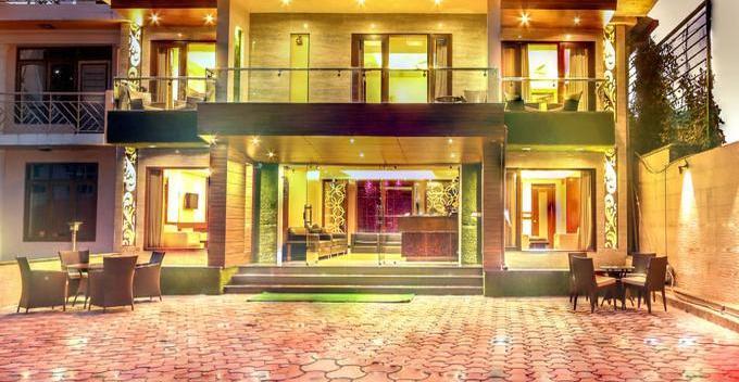 Fabhotel Red Leaf Mall Road Массури Экстерьер фото