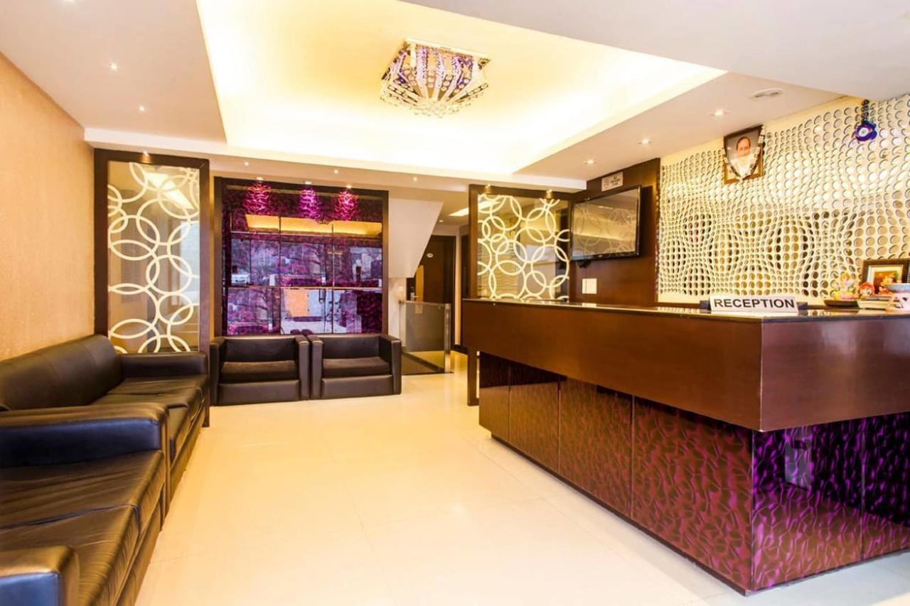 Fabhotel Red Leaf Mall Road Массури Экстерьер фото