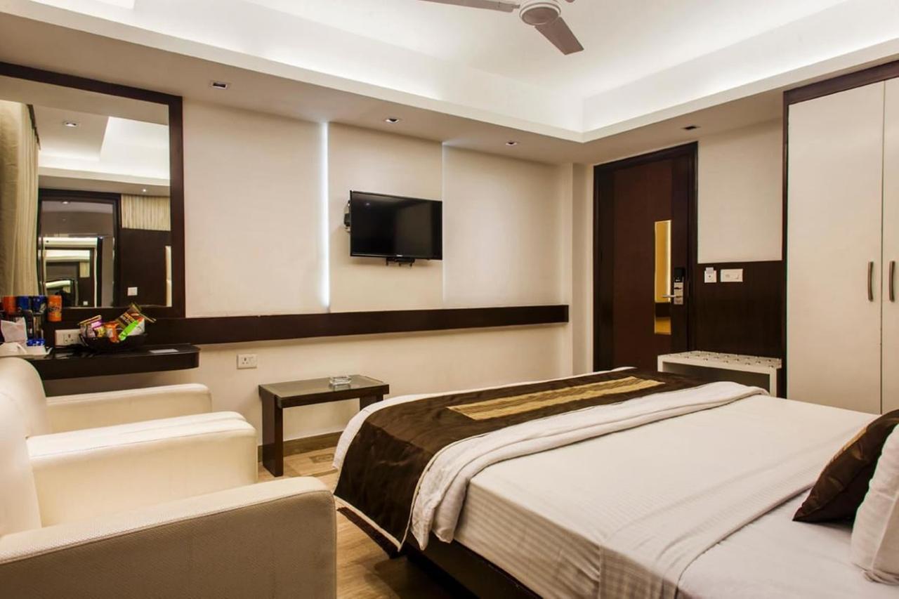 Fabhotel Red Leaf Mall Road Массури Экстерьер фото