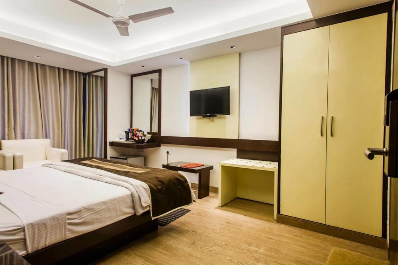Fabhotel Red Leaf Mall Road Массури Экстерьер фото