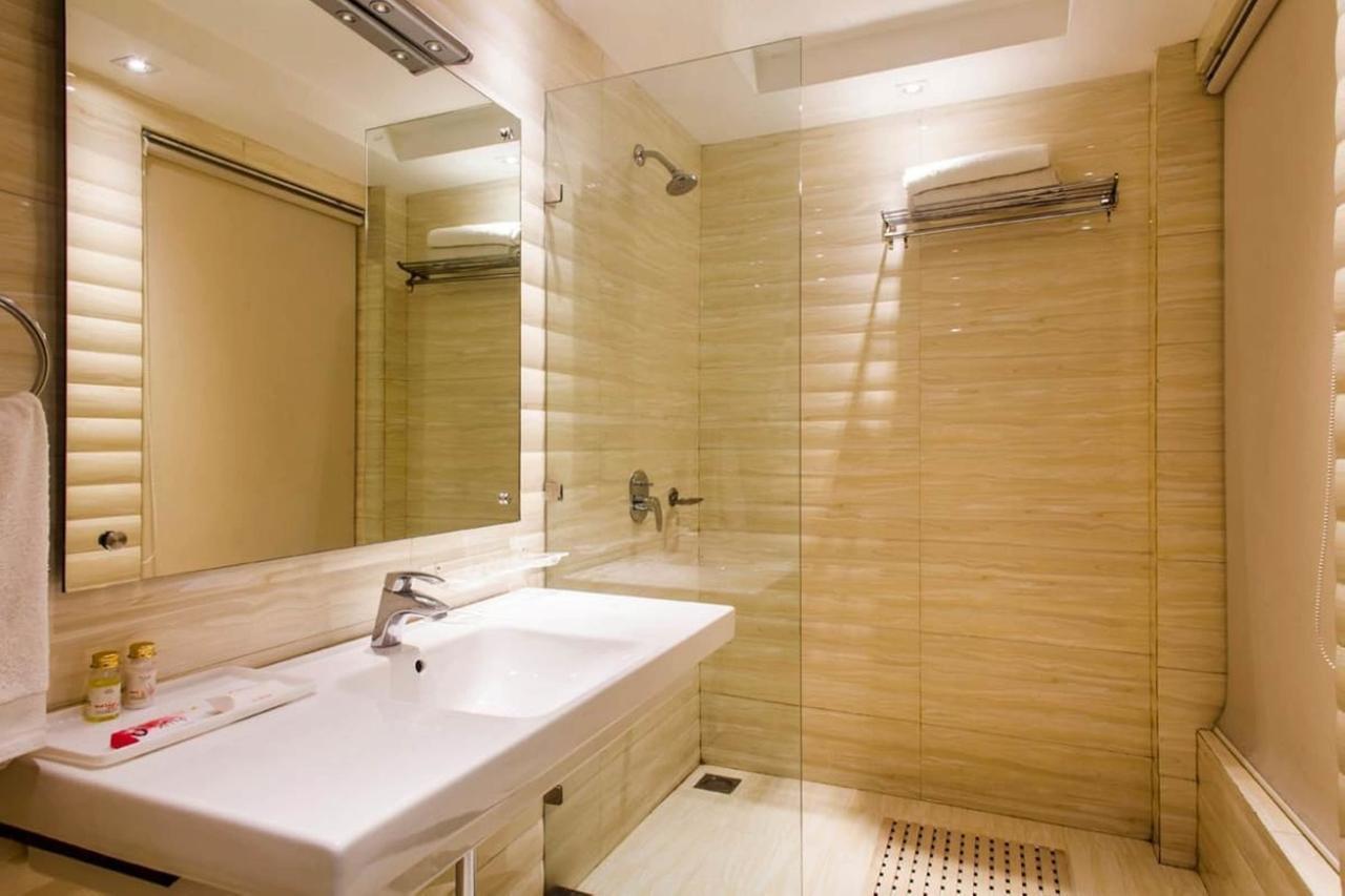 Fabhotel Red Leaf Mall Road Массури Экстерьер фото