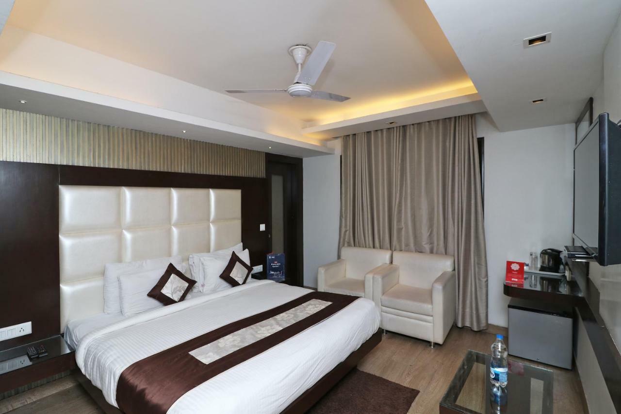 Fabhotel Red Leaf Mall Road Массури Экстерьер фото